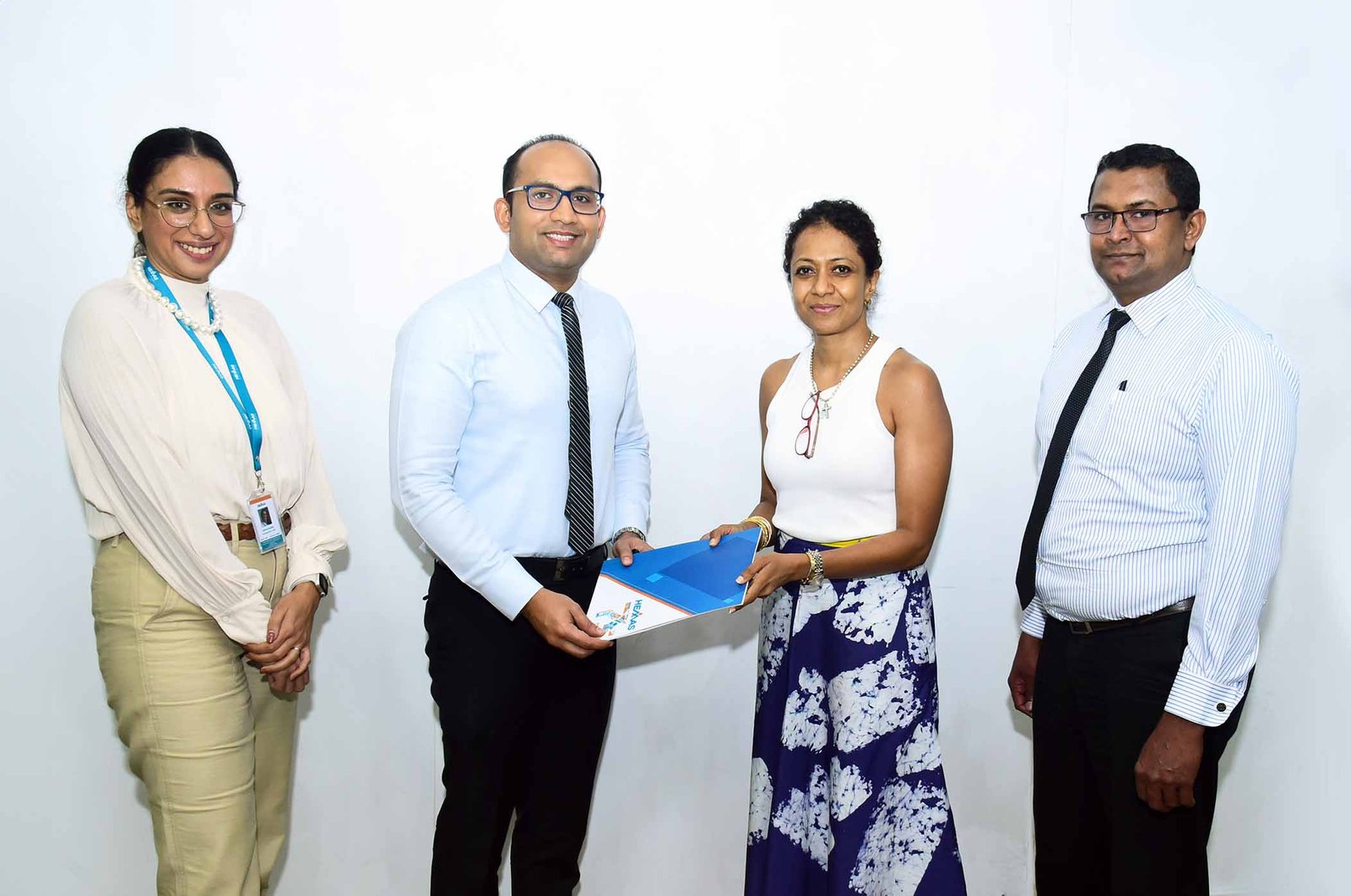 ප්ලාස්ටික් නිසා සිදුවන පරිසර දූෂණය අවම කිරීමට හේමාස් සමූහ ව්‍යාපාරය ලංකා සතොස සමග අත්වැල් බැඳගනී