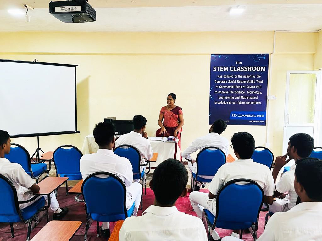 කොමර්ෂල් බැංකුව ජාතික විද්‍යා පදනම එක්ව පාසල් 50ක් සඳහා විද්‍යා අධ්‍යාපන වැඩසටහන දියත් කරයි
