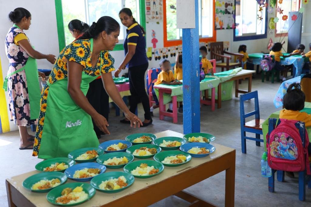 ජෝන් කීල්ස් සමූහයේ පෝෂණ වැඩසටහන යටතේ දරුවන්ගේ අධ්‍යාපනය හා පෝෂණය වැඩිදියුණු කිරීමේ මෙහෙවරට වසරක් සපිරේ