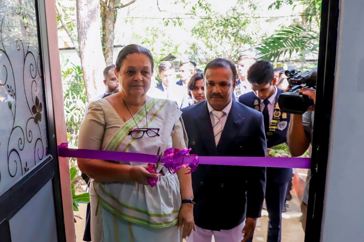 Royal International School donates a computer lab to Rahula Vidyalaya in Weragala