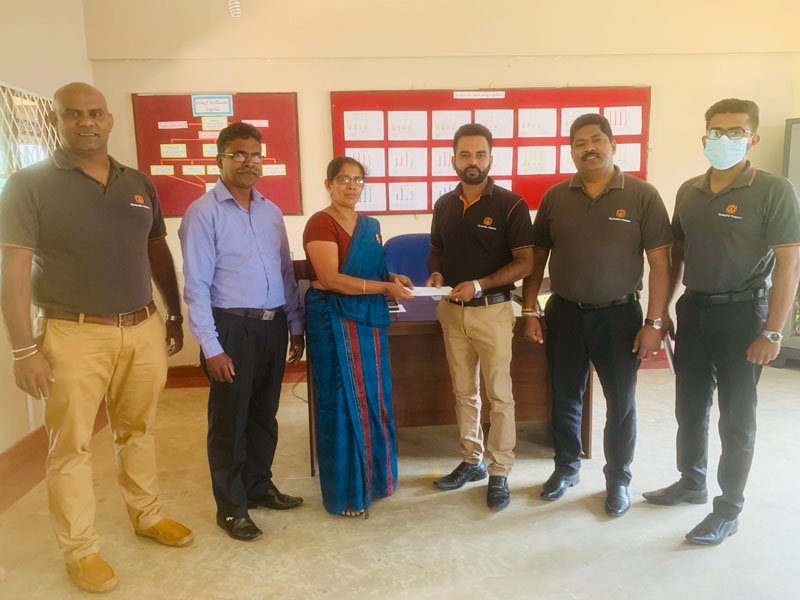 බදුල්ල ශ්‍රී ධම්මානන්ද විද්‍යාලයට සියපත ෆිනෑන්ස් අනුග්‍රහය