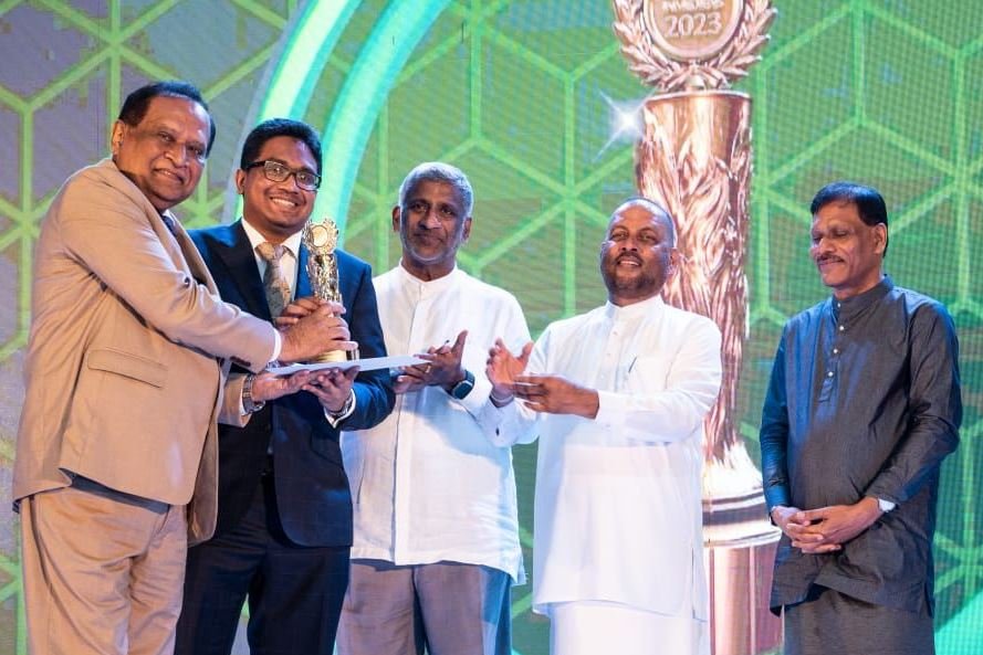 Hereditary Herbals සමාගම Golden Inmediens සම්මානයෙන් පිදුම් ලබයි