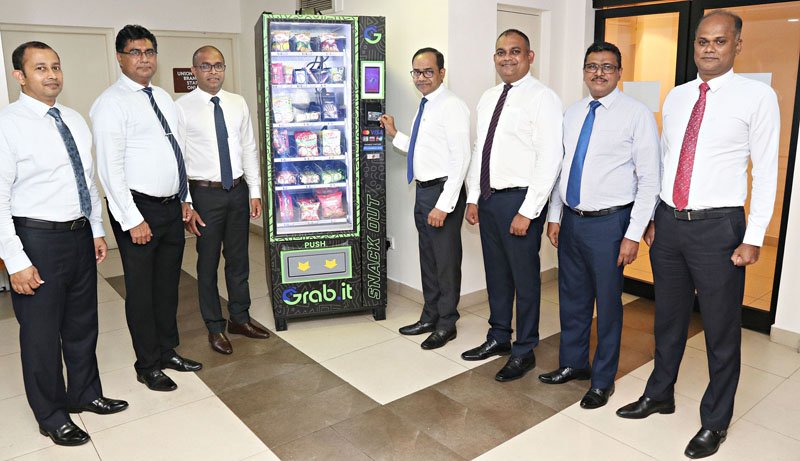 කොමර්ෂල් බැංකුව සහ CBA එක්ව NFC තාක්ෂණය සහිත ලංකාවේ ප්‍රථම විකුණුම් යන්ත්‍ර හඳුන්වාදෙයි