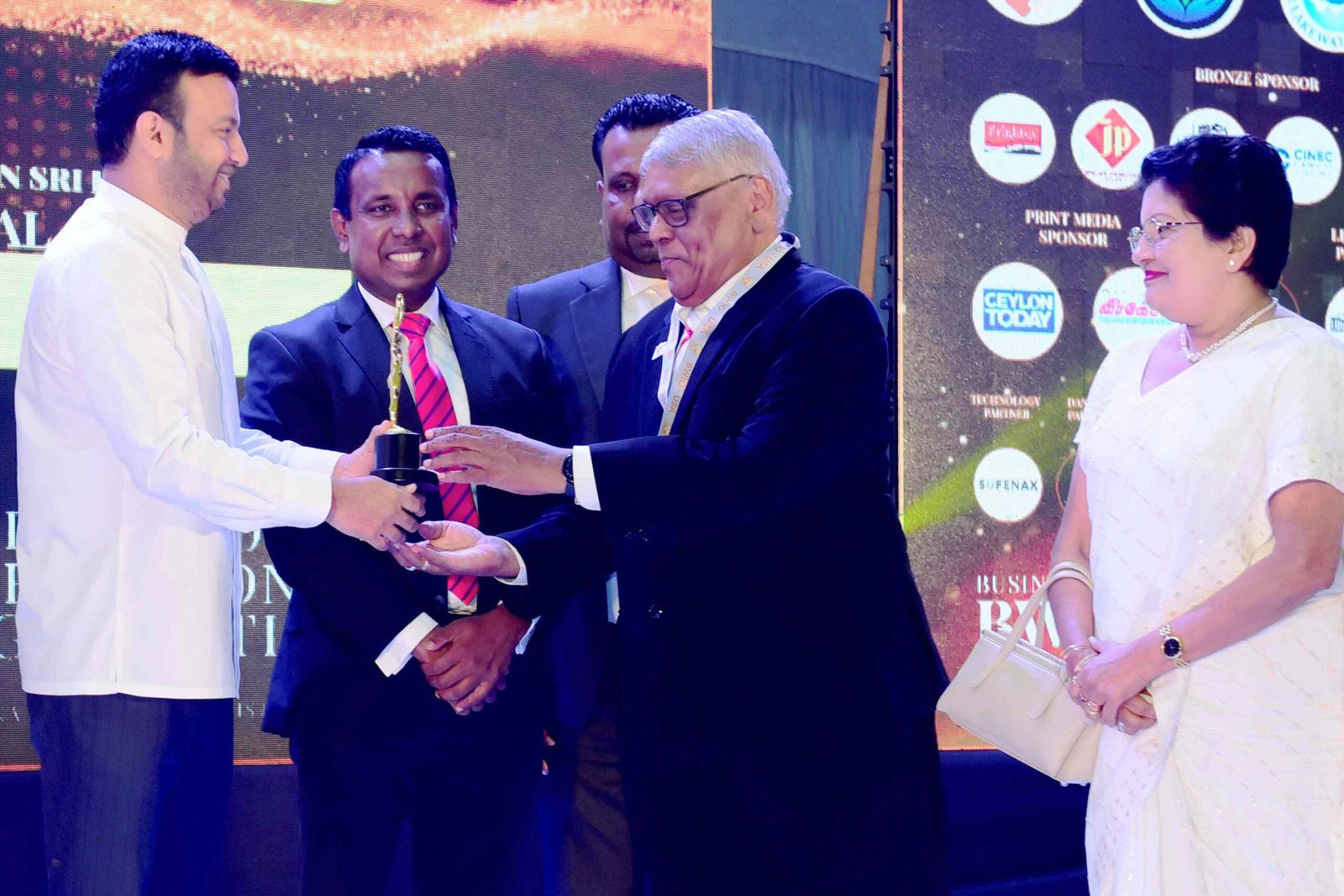 Prime Health Herbal Products පිළිකා පාලනය හා වැළැක්වීම සඳහා වන විශිෂ්ටම නවෝත්පාදන සම්මානය දිනයි