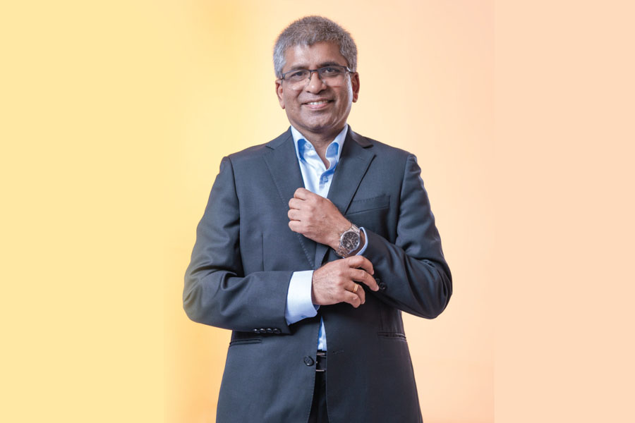 Sanjeewa Bandaranayake Takes Helm as CEO and General Manager of Peoples Leasing & Finance PLC