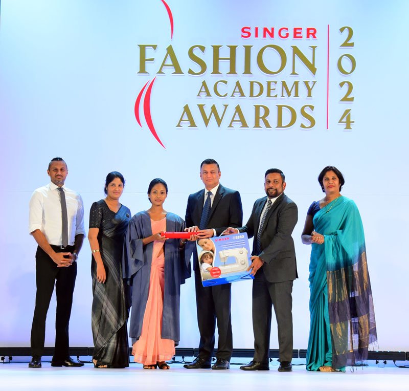 සිංගර් ෆැෂන් ඇකඩමිය වාර්ෂික සම්මාන උළෙල අති උත්කර්ෂවත් අන්දමින් පවත්වයි