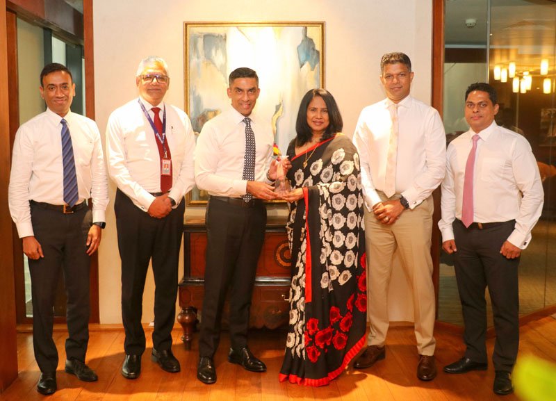 NDB බැංකුව 2024 වසරේ “Asia Trusted Life Agents & Advisors Awards” සම්මාන උළෙලේ දී වසරේ බැංකු සහකරු ලෙස සම්මානයට පාත‍්‍රවෙයි