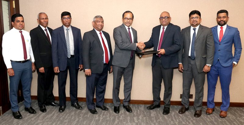 සුහුරු කෘෂිකාර්මික පිළිවෙත් යෙදවීමට ගොවීන්ට උපකාර කිරීමට කොමර්ෂල් බැංකුව AgStar සමඟ හවුල් වෙයි