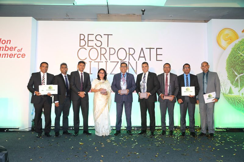 2024BCCSA සම්මාන උළෙලේ දී HNB15 වසරක ආයතනික තිරසාරත්වයේ විශිෂ්ටත්වය වෙනුවෙන් සම්මාන ලබයි