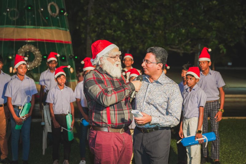 Pegasus Reef Hotel kicked off ‘Tropical Christmas’ celebrations with lighting of the Christmas Tree