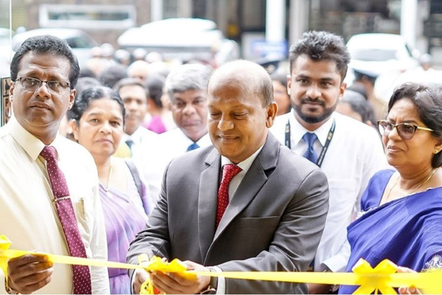 ලංකා බැංකුවේ කරාපිටිය ශාඛාව නව නිවහනකට