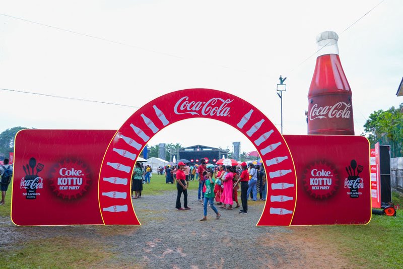 2025 වසරේ පළමු Coke Kottu Beat Party අත්දැකීම විඳගැනීමට හික්කඩුව මහජන ක්‍රීඩාංගනයට වාර්තාගත ජනතාවක්