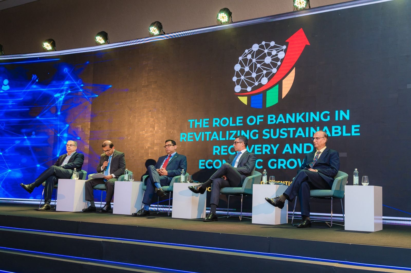 තිරසාර ආර්ථික පරිවර්ථනයක් වෙනුවෙන් NDB බැංකුව, වෘත්තීය බැංකුකරුවන්ගේ සංගමයේ 35 වන සංවත්සර සමුළුවට හවුල්කරුවෙකු ලෙස දායක වෙයි