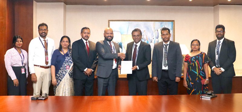 අනාගත ව්‍යාපාර නායකයින් සවිබලගැන්වීම සඳහා NDB බැංකුව,SLIIT ව්‍යාපාරික පාසල සමඟ හවුල්වේ