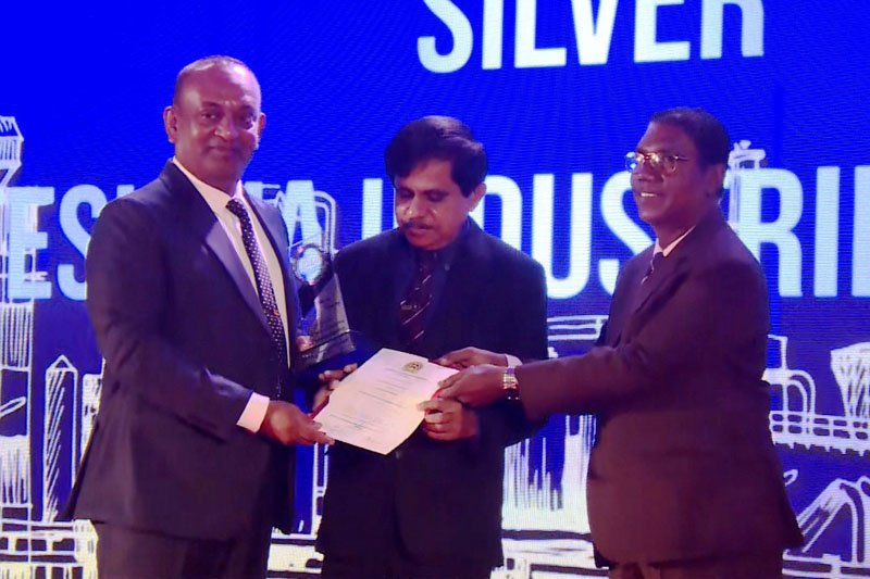 Three Sinha Industries විමසීම් කළමනාකරණ පද්ධතිය INCO සම්මාන දිනයි