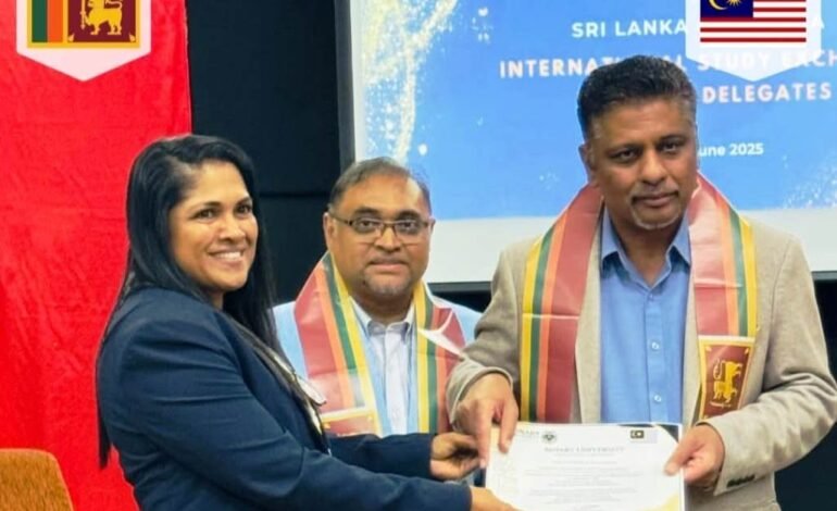 මිනැස්රෝ කොලේජ් විදුහල්පතිනිය මැලේසියාවේ විශේෂ පුහුණුවකට එක් වේ