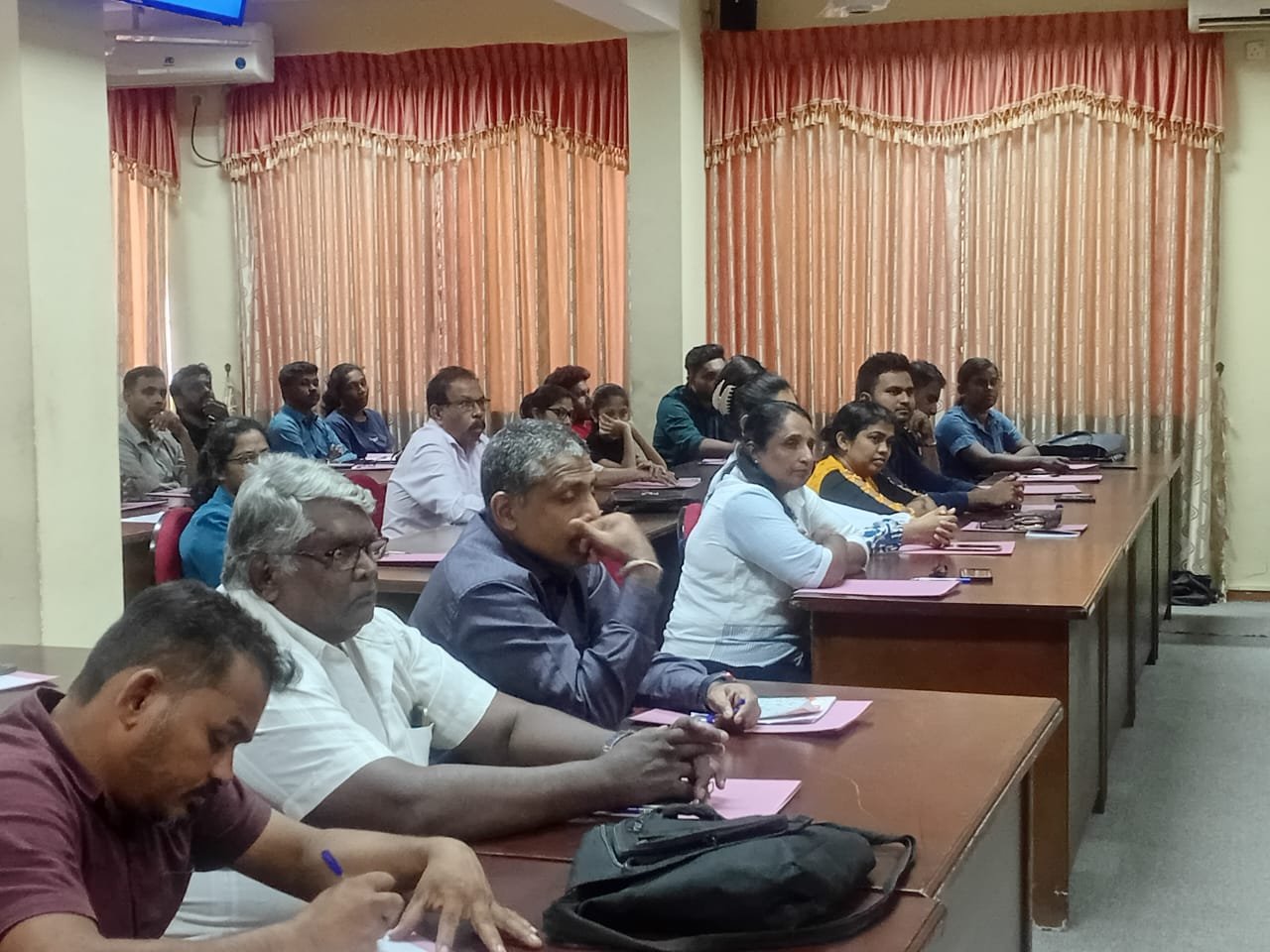SLIM, ආයතනය, කුරුණෑගල සුළු හා මධ්‍ය පරිමාණ ව්‍යවසායකයින් SMEs සවිබලගැන්වීම සඳහා, SED සමඟ අත්වැල් බැඳගනියි