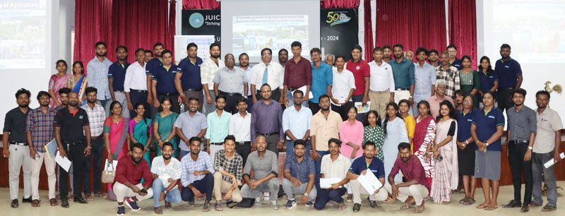 කොමර්ෂල් බැංකුව යාපනය විශ්වවිද්‍යාලය සමඟ දේශගුණික-සුහුරු කෘෂිකර්මාන්තය සඳහා ගොවීන් සහ තරුණයන් සවිබලගන්වයි
