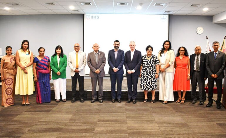 IIHS launches 1+2 pathway with Deakin University