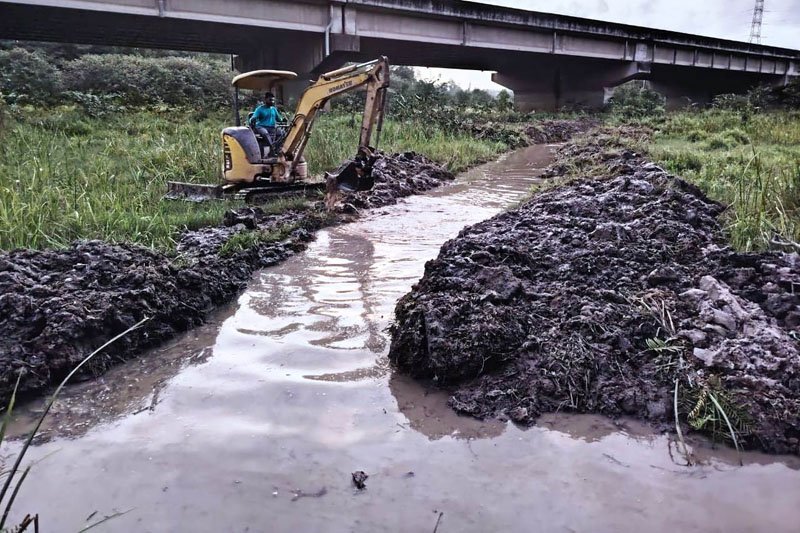 Dearo Agriநாட்டை அரிசி உற்பத்தியினால் தன்னிறைவடையச் செய்வதற்கான ‘ஒரே நோகத்துடன் வயல் நிலத்துக்கு’ கருத்திட்டத்துடன் இணைந்துச் செயற்பட தீர்மானம்