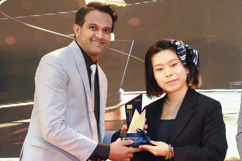 Global Business Excellence සම්මානයෙන් Oproma Cosmetics පිදුම් ලබයි