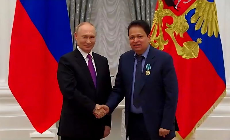 වෛද්‍ය සමන් වීරසිංහ මහතාට රුසියානු ජනපති ව්ලැඩ්මීර් පුටින් “මිත්‍රත්වය සදහා වූ රුසියානු රාජ්‍ය සම්මානය” පිරිනමයි