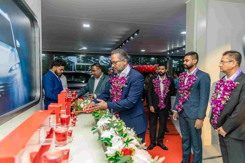 3S வசதிகளுடன் கூடிய BYD-இன் ஏழாவது காட்சியறை இரத்தினபுரியில் திறந்து வைப்பு