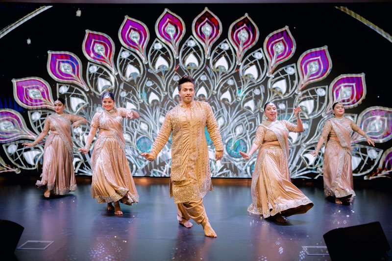 கண்கவர் கதக் நடனத்துடன் City of Dreams Sri Lanka-வின் சிக்னேச்சர் தீபாவளி க்ளிட்ஸ் நிகழ்ச்சிக்கு அழகுசேர்த்த Kathak Rockers