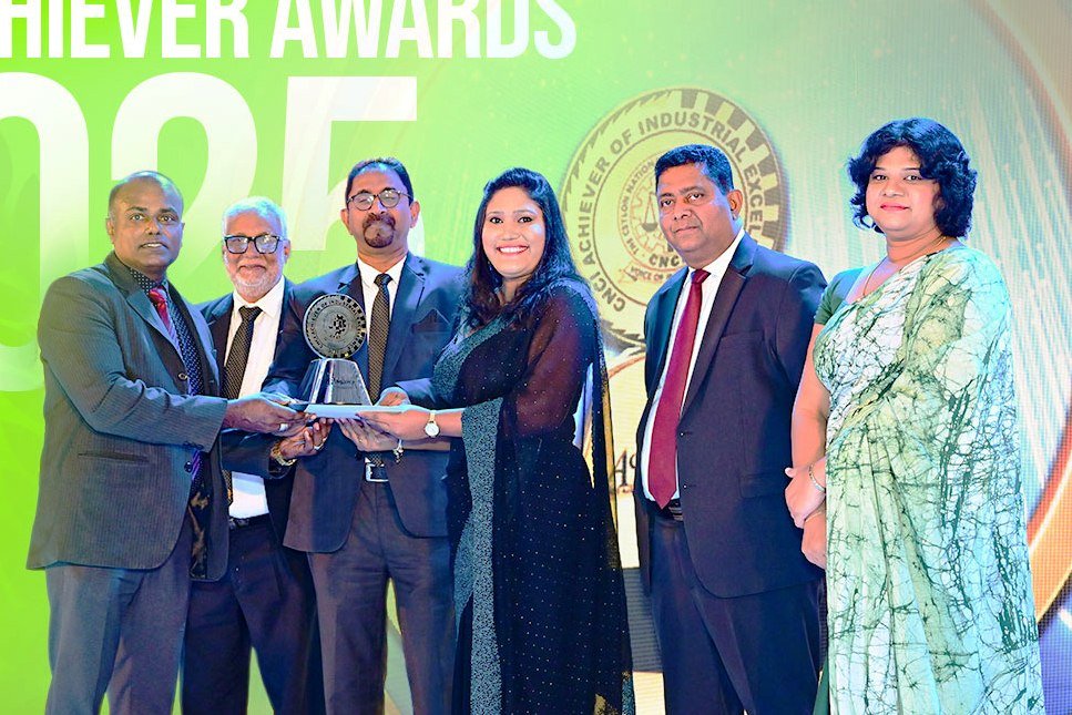 Textrip ජාතික මට්ටමේ සම්මාන රැසක් දිනයි