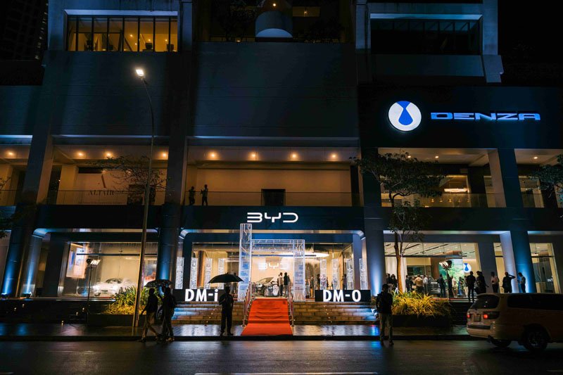 இலங்கையில் முதன்முறையாக BYD மற்றும் DENZA வாகனங்களுக்கான பிரத்தியேக காட்சியறை கொழும்பு Altair-இல் திறப்பு