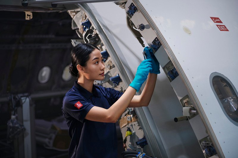 ශ්‍රී ලංකාවෙන් දක්ෂ කාර්මික ශිල්පීන් බඳවාගැනීමට එමිරේට්ස් විසින් කොළඹ සැසියක්