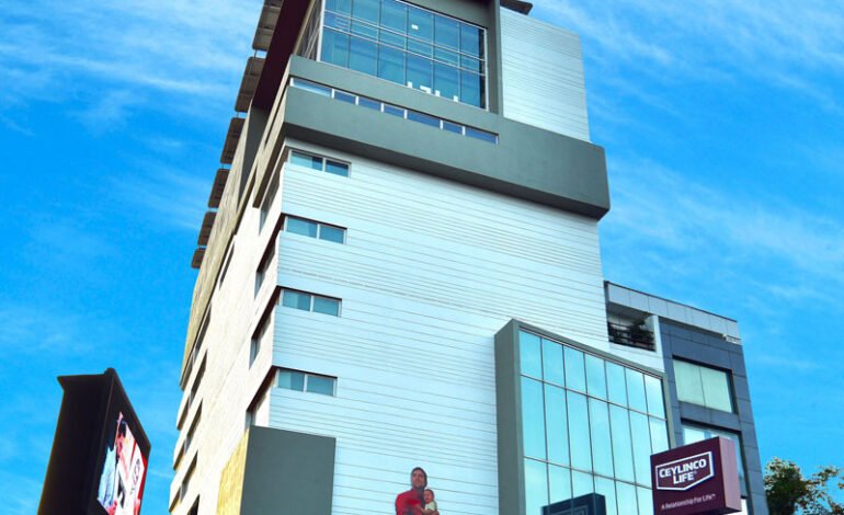 සෙලින්කෝ ලයිෆ් අම්පාර සහ ගාල්ල ප්‍රදේශවල නව පාසල් ගොඩනැගිලි සඳහා මුල්ගල් තබයි