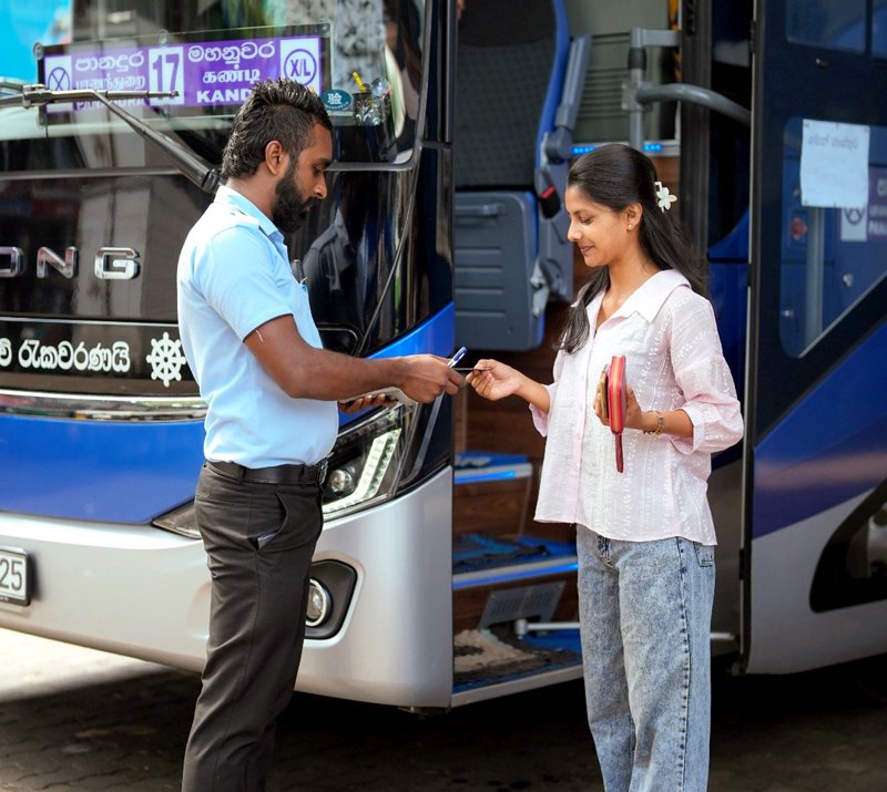 ඩිජිටල් ගෙවීම් සමඟ පොදු ප්‍රවාහනය පහසු කිරීමට කොමර්ෂල් බැංකුව NCG Express සමඟ එක්වෙයි