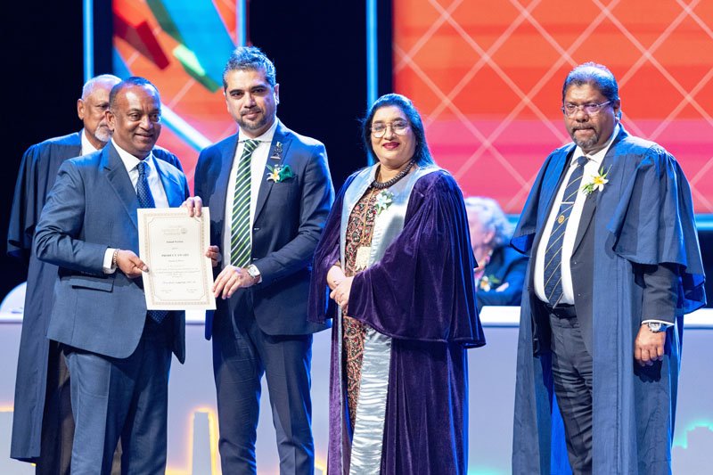 ශ්‍රී ලංකාවේ ප්‍රථම වතාවට සෞඛ්‍ය හා විද්‍යාගාර ක්ෂේත්‍රයේ නව පිටුවක් පෙරලූ ත්‍රී සිංහ Clean Room දොරට SLIA සම්මාන