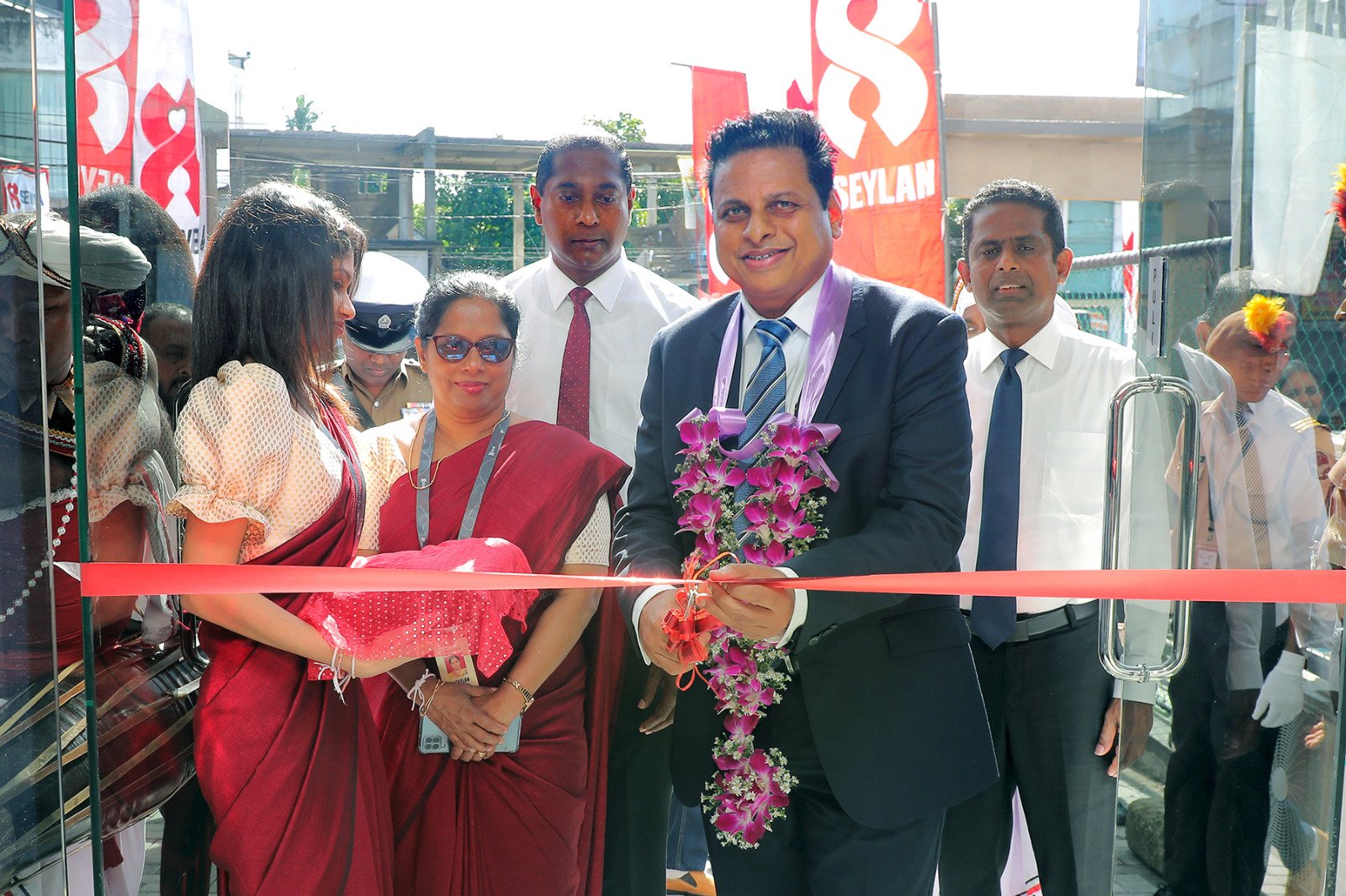 සෙලාන් බැංකුව ගනුදෙනුකරුවන්ගේ පහසුව වෙනුවෙන් සිය බොරලැස්ගමුව ශාඛාව නව ස්ථානයක විවෘත කරයි