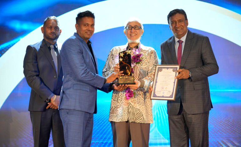මැලේසියානු මහ කොමසාරිස් අතින් Lavanya Travels වෙත ශ්‍රී ලංකාවේ ජනප්‍රියම සංචාරක සමාගම 2026 සම්මානය
