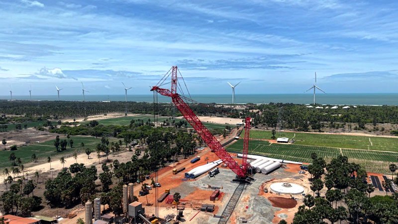 Advantis මෙරට විශාල පරිමාණ ව්‍යාපෘති හැකියාවන් ශක්තිමත් කරමින් ශ්‍රී ලංකාවේ විශාලතම Crane යන්ත්‍රය මෙහෙයුම් සඳහා යොදවයි
